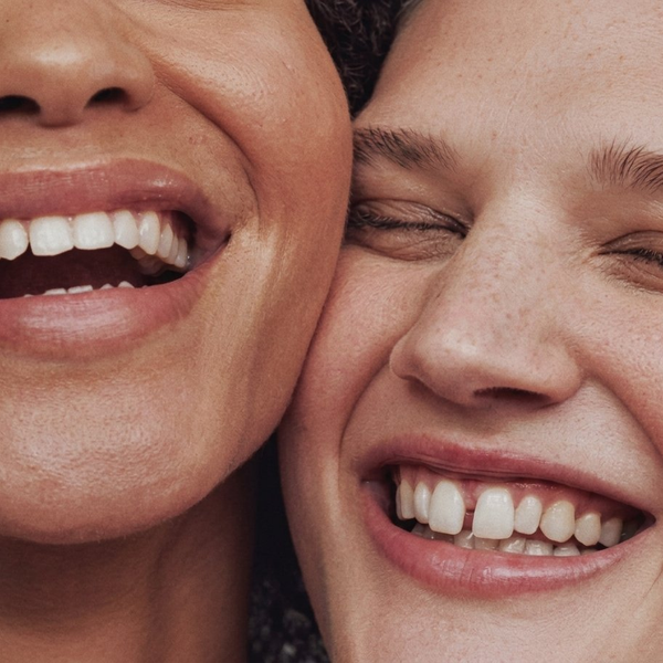 Galería de sonrisas naturales logradas con diseño de sonrisa y armonización orofacial